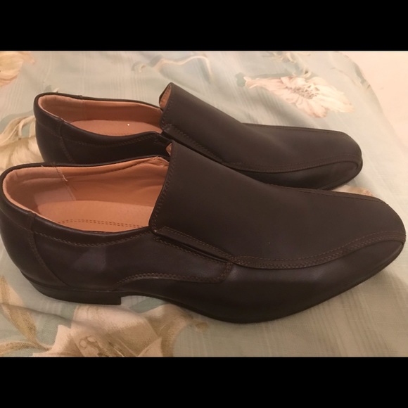 CLOWSE LOAFERS!! NEW DESIGNER!! TRENDING! - Picture 2 of 5